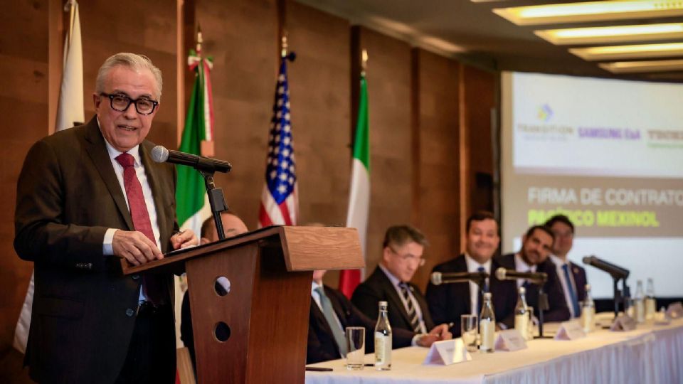 El gobernador Rubén Rocha Moya presenció la firma de los acuerdos para dar inicio a este megaproyecto.