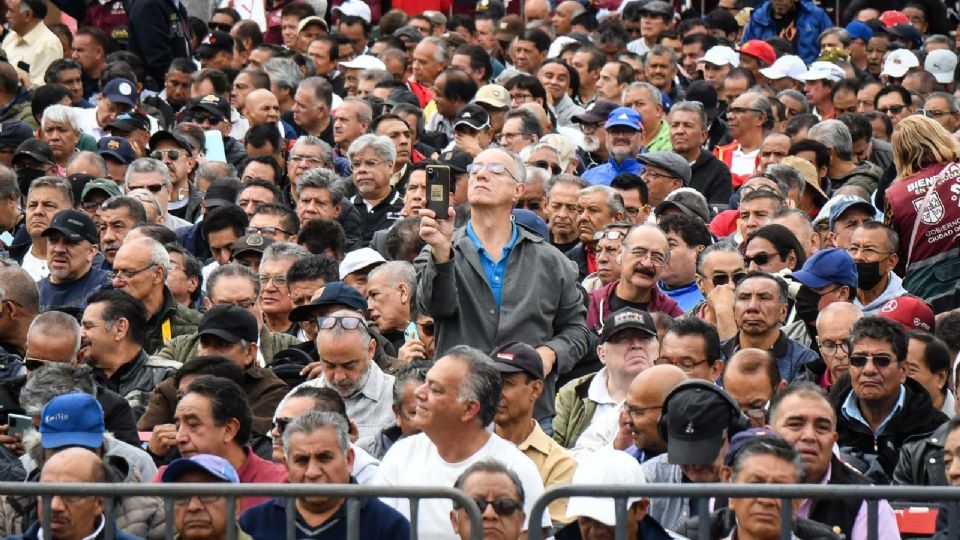 Se mantienen los programas sociales.