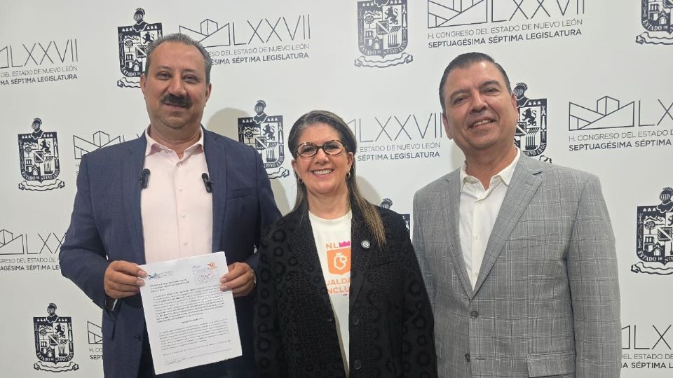 José Luis Garza Garza presentó la reforma junto a Martha Herrera y Eugenio Montiel en el Congreso del Estado.