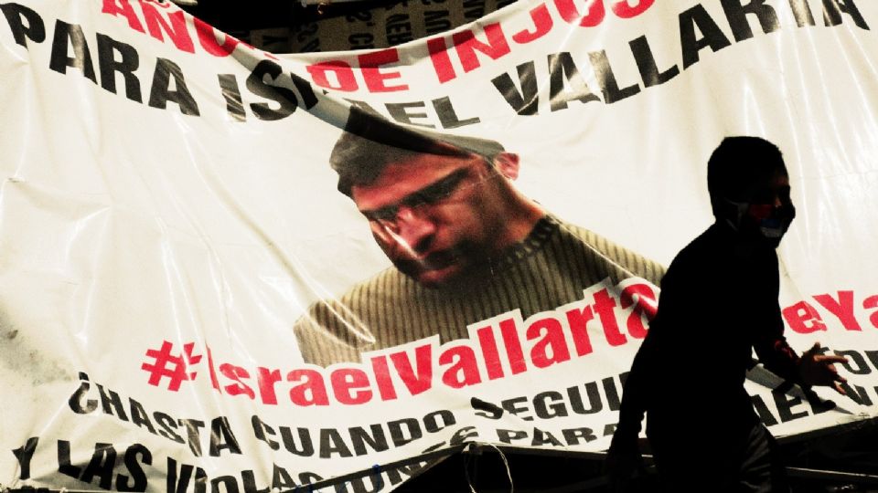 Liberan a Israel Vallarta tras 19 años en prisión.