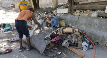 Detienen en Guadalupe a hombre por tirar basura en la vía pública