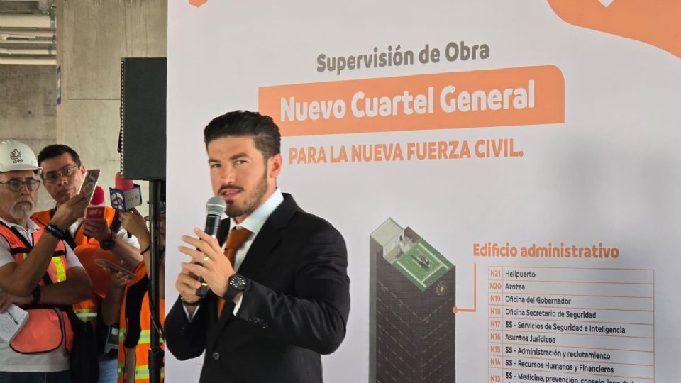 El gobernador Samuel García supervisó la construcción del nuevo Cuartel General de Fuerza Civil en la colonia Loma Larga.