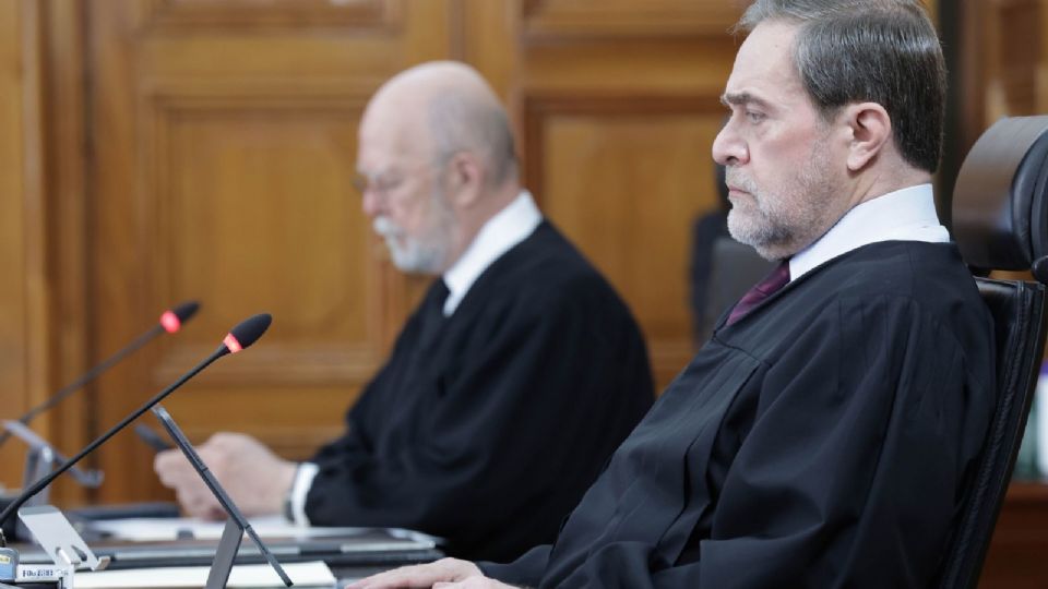 Las ministras y ministros externaron su agradecimiento al personal del alto tribunal, así como el de sus ponencias.