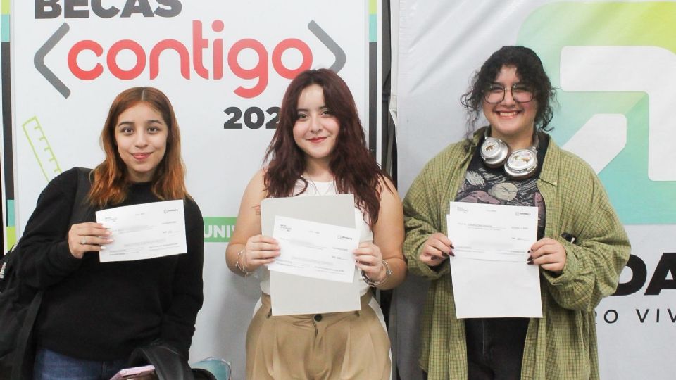Más de 11 mil estudiantes de Apodaca fueron beneficiados con el programa Becas Contigo.