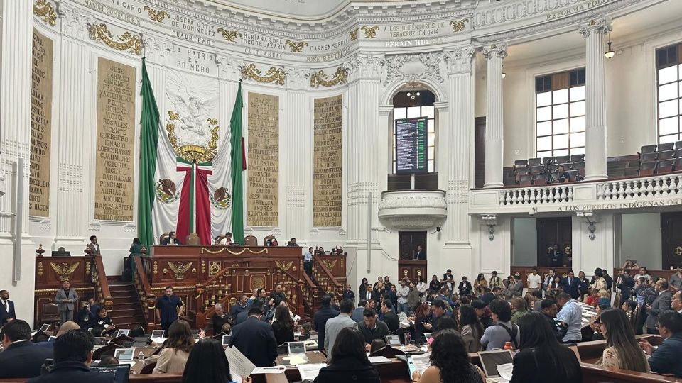 Se sancionará a aquellos franeleros o ‘viene-viene’ que llegan a amedrentar a automovilistas.