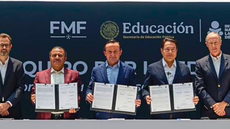 La campaña aprovechará el alcance del futbol profesional en México para promover el derecho a la educación en personas mayores de 15 años.