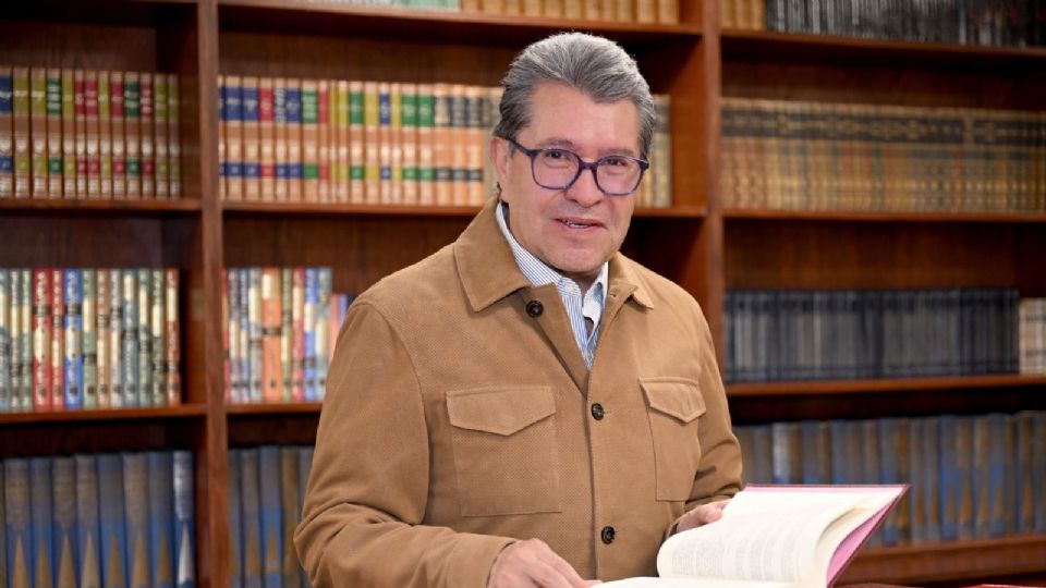 Monreal Ávila se reunió en un desayuno con el gobernador de Puebla Alejandro Armenta.