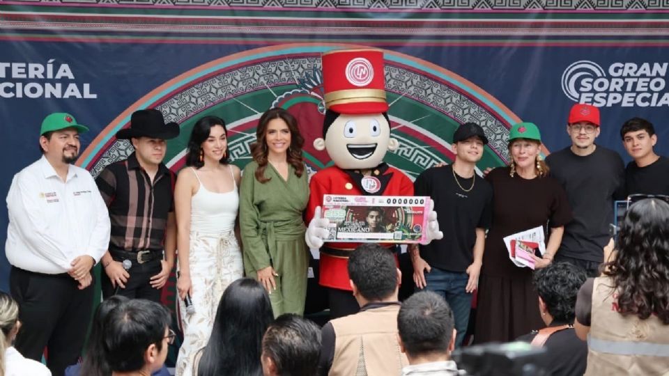 Lotería Nacional: 'México con M de Migrante'.