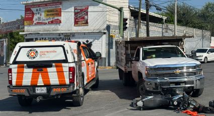Motociclista resulta herido tras choque con camioneta en avenida Rodrigo Gómez