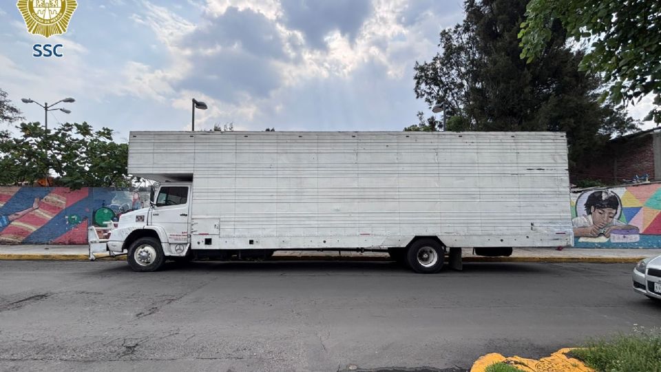 Circulaba a la altura de la avenida Samuel Gompers y calle 71 de la misma colonia, donde los policías lo interceptaron.
