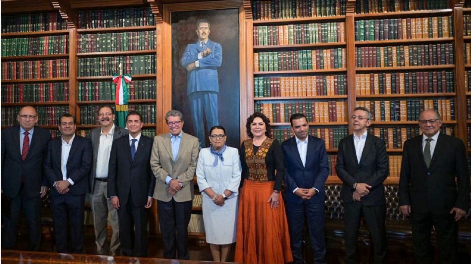 La reunión de los grupos parlamentarios con la Secretaria de Gobernación, Rosa Icela Rodríguez, fue de nivel político.