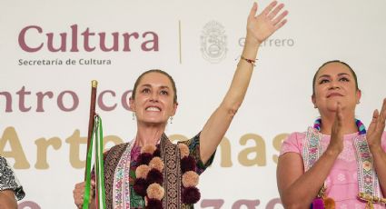 Sheinbaum encabeza asamblea con mujeres artesanas en Xochistlahuaca, Guerrero