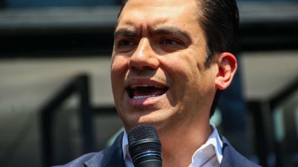 “El oficialismo no voltea a ver a los demás; así se entiende la 4T: no escucha, ni entre ellos mismos”, dijo Jorge Romero.