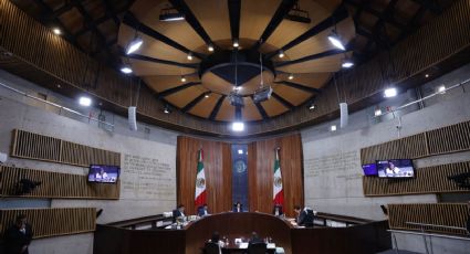 Con mariachi y moños negros, 'Somos México' llama a despedir a la justicia autónoma