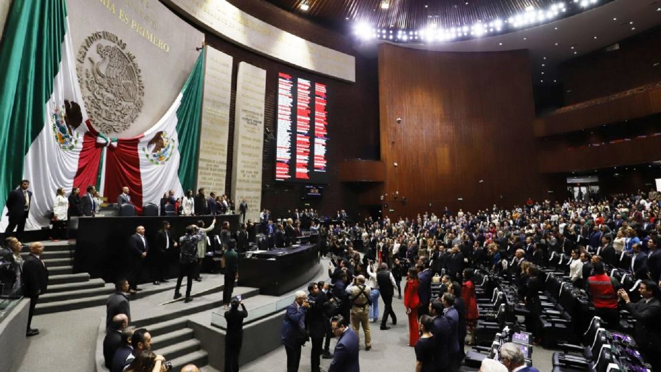 Se pospone en San Lázaro la discusión de adelantar la revocación de mandato.