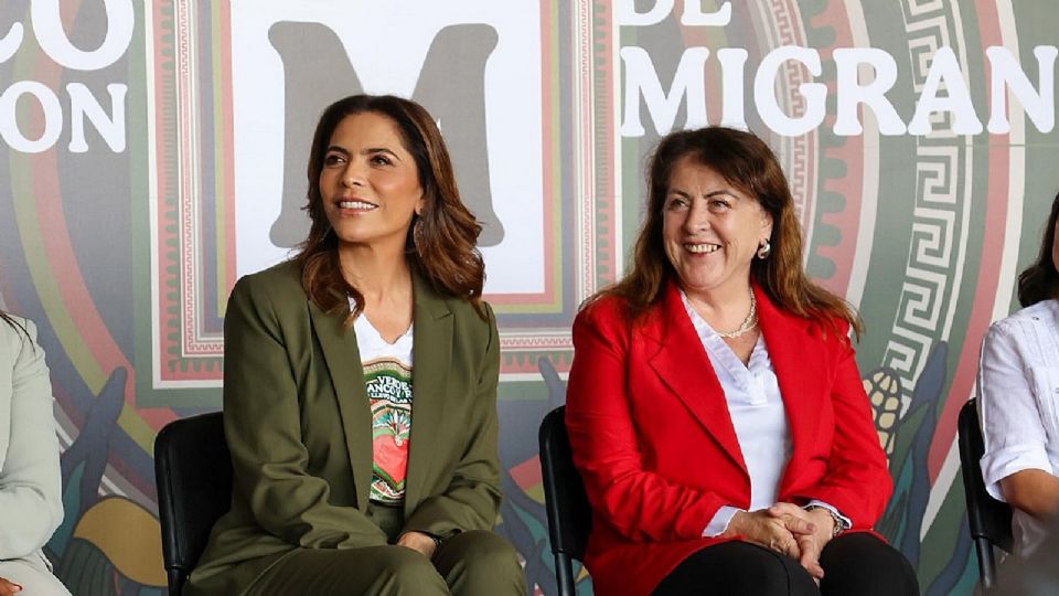 La directora general de Lotería Nacional, Olivia Salomón, y la gobernadora de Morelos, Margarita González Saravia.