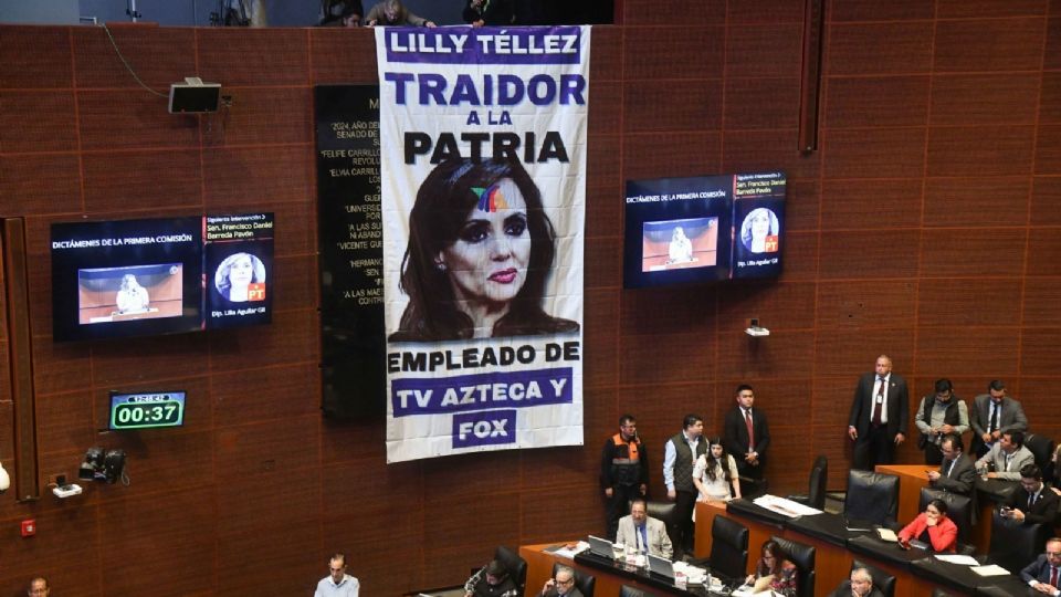 La senadora panista señaló que los verdaderos traidores a la patria están en Morena.