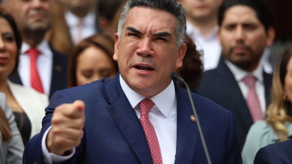 Advirtió que no permitirán que quienes ostentan un cargo público utilicen el poder para amenazar y tratar de callar voces opositoras.