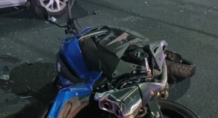 Accidente en el centro de Monterrey deja un motociclista sin vida