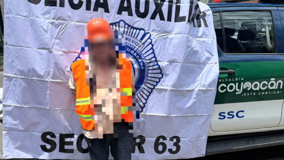 Un faso trabajador de la alcaldía Coyoacán fue detenido por las autoridades.