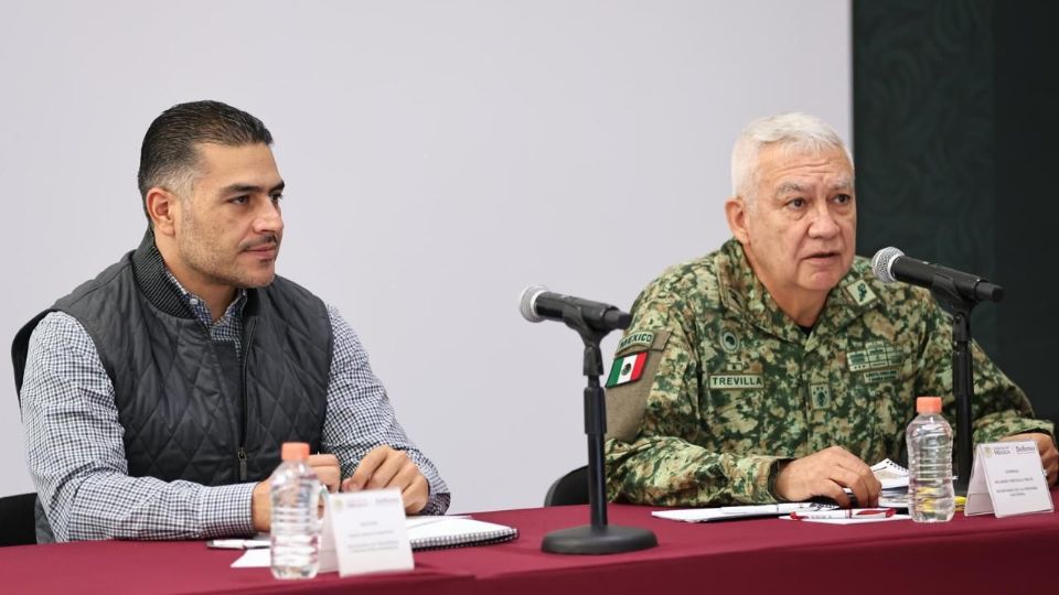 Omar García Harfuch, titular de la SSPC y Ricardo Trevilla Trejo, titular de la Secretaría de la Defensa Nacional.