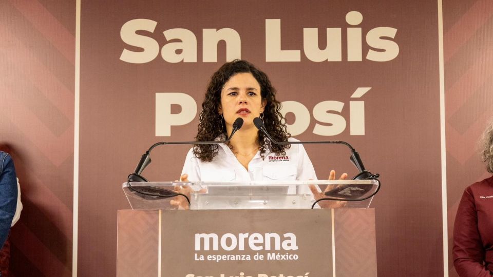 Las más recientes encuestas que ubican el apoyo a la política presidencial en más del 70%.