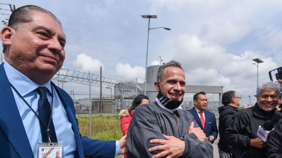 Desde el 9 de diciembre de 2005, Israel Vallarta permaneció en prisión, sin ser sentenciado.