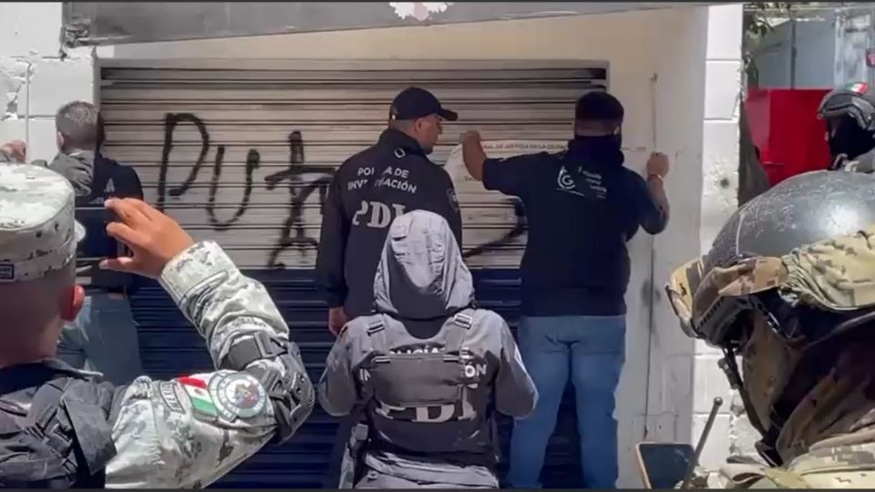 Fueron colocados sellos de la Fiscalía de Robo de a Vehículos y Transporte.