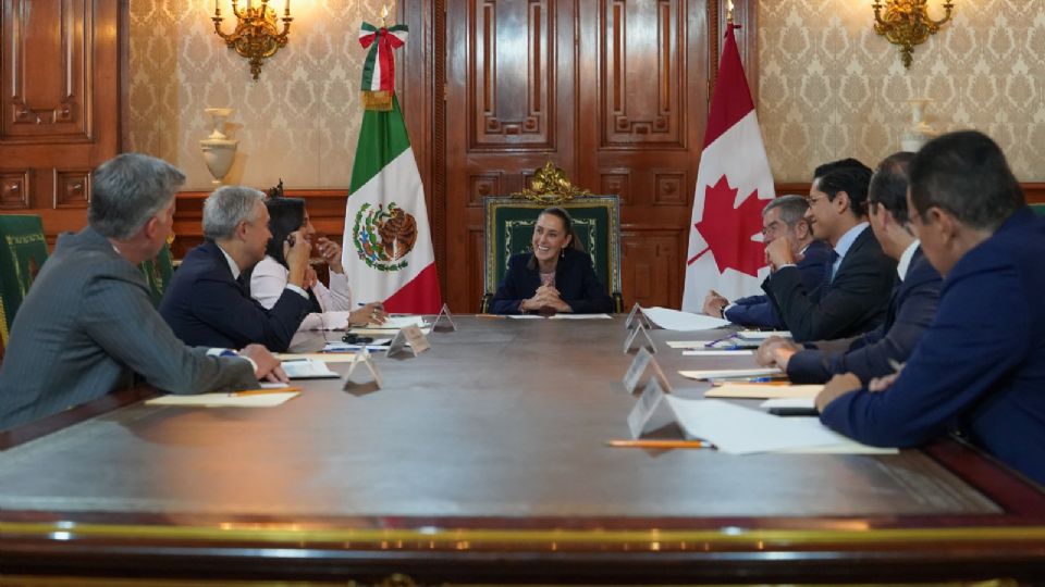 “Incluso, hablamos también de las mineras', explicó Sheinbaum.