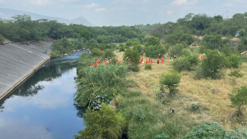 El gobernador Samuel García encabezó el arranque de la jornada ambiental en el río Pesquería junto a la nueva división ecológica de Fuerza Civil.