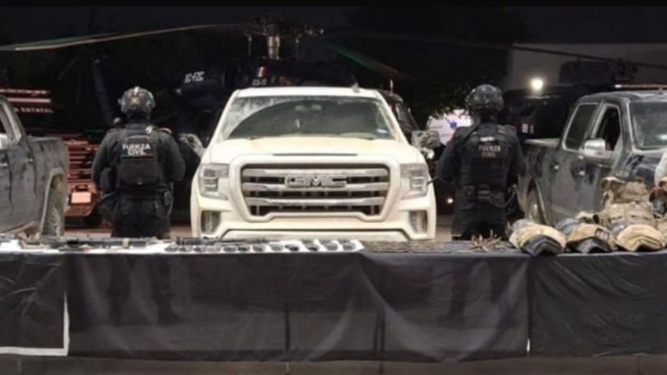 Armas, vehículos y equipo táctico asegurados en Galeana fueron puestos a disposición del Ministerio Público Federal.