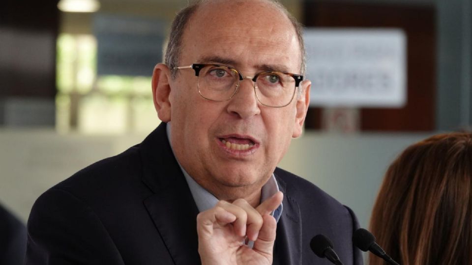 El congresista dio una lista de razones por las cuales el proyecto que ha anunciado la mandataria federal no busca corregir fallas en el sistema de elecciones.