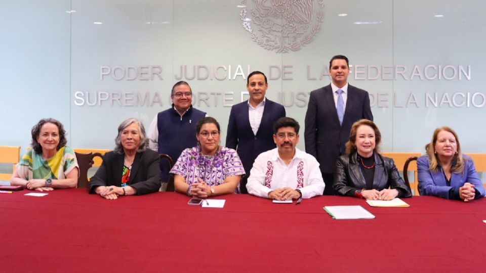 Para esta ceremonia, se ha montado un amplio dispositivo de seguridad en los alrededores de la sede de la Cámara Alta.