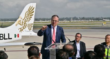 Marcelo Ebrard presenta el primer avión hecho 100% en México (video)