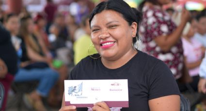 Mujeres Renacimiento: fechas y horario para entrega de tarjeta a rezagos