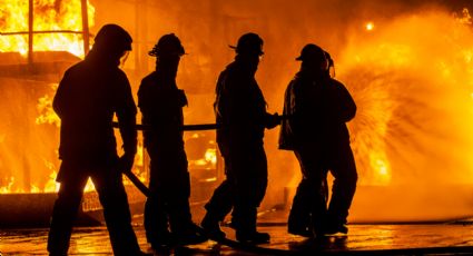 Bomberos de Nuevo León honran a sus colegas caídos en el 11 de septiembre