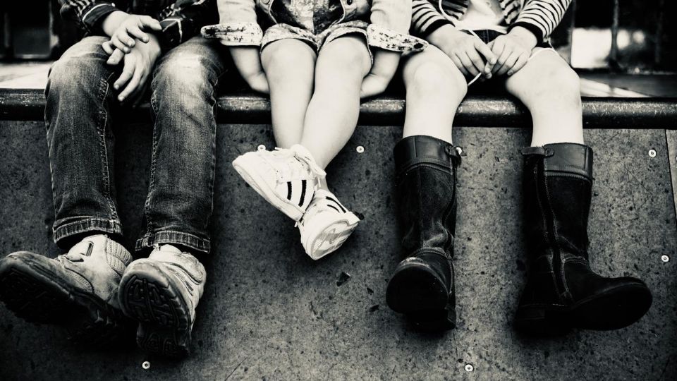 Compartimos más que apellidos y sangre, mucho más.