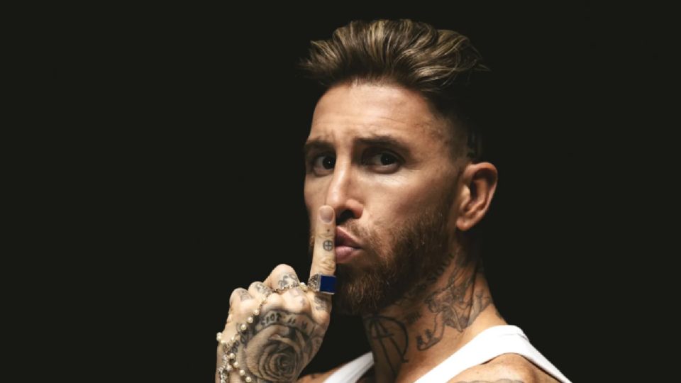 Sergio Ramos, jugador de Rayados, aseguró que su carrera musical es un proyecto serio y no un capricho.