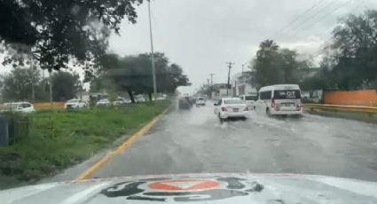 Fuertes lluvias dejan caos en Monterrey; cierres viales, autos varados y rescates