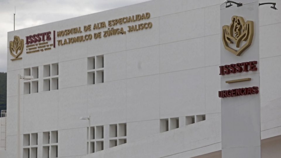 Cinco personas siguen hospitalizadas recibiendo atención médica.
