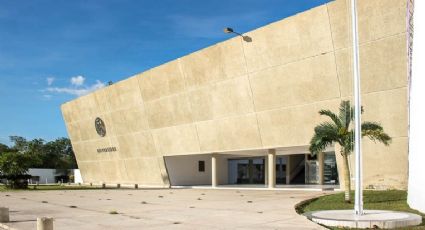 La Escuela de Humanidades de la Universidad Modelo celebra 25 años de formar generaciones