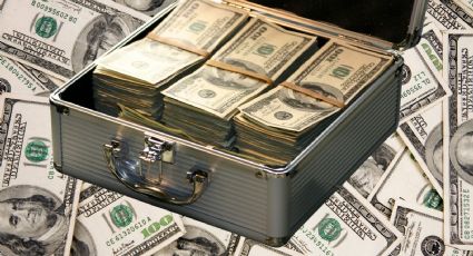 UIF y EU bloquean cuentas de 10 personas y 9 empresas ligadas a red de tráfico de drogas