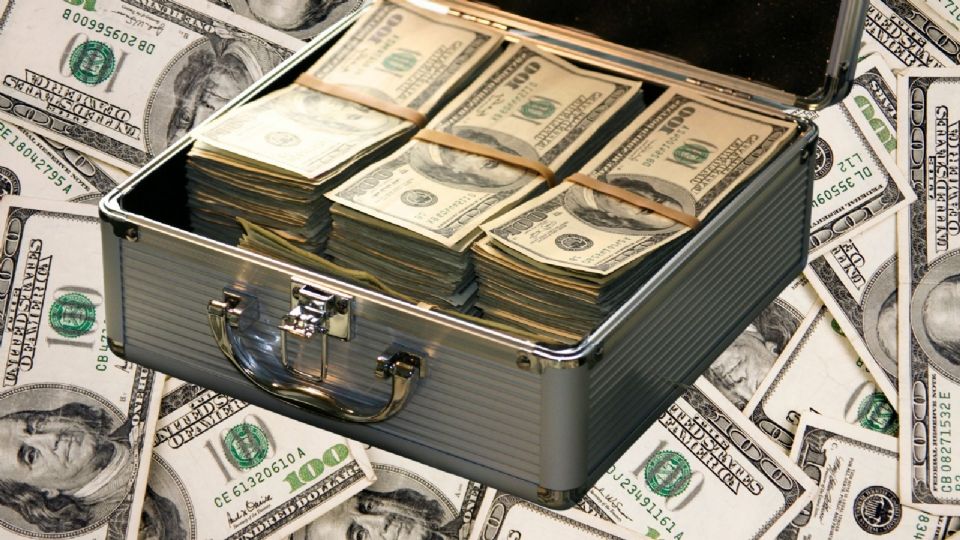 Salvador Mejía destacó la falta de casos exitosos en México para perseguir delitos de lavado de dinero