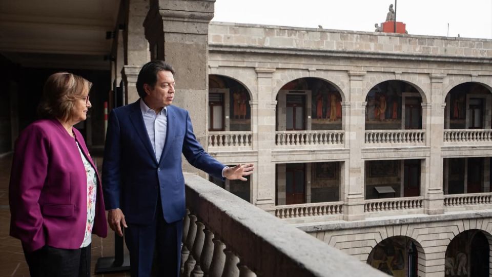 Se reúne el titular de la SEP con la presidenta de la Comisión para la Igualdad de Género del Senado de la República, Martha Lucía Mícher Camarena.