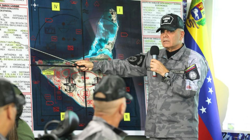 El conflicto Venezuela-EU se intensifica, con ejercicios militares en ambas orillas del Caribe.