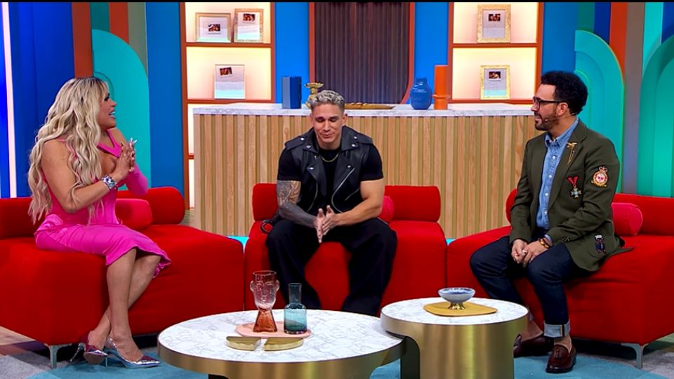 El influencer Yetus Prime protagonizó un momento inesperado al intentar ingresar a las instalaciones de La Casa de los Famosos.