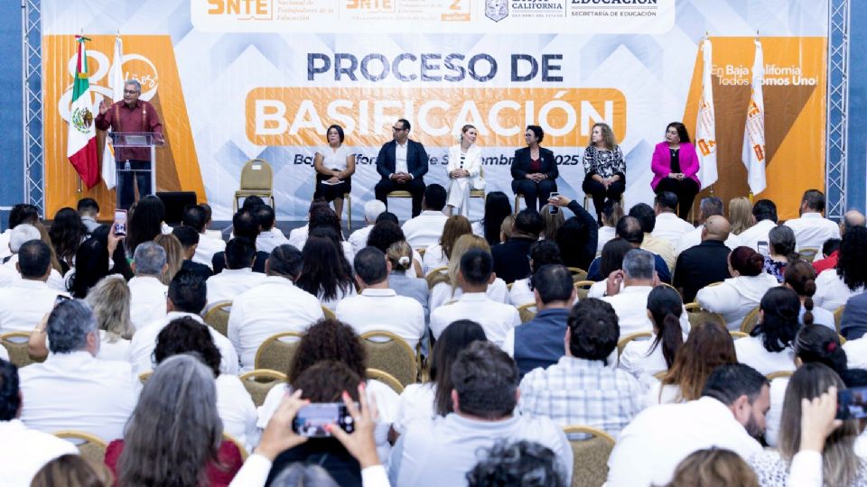 El líder del SNTE destacó que la basificación permanente es un logro sindical.