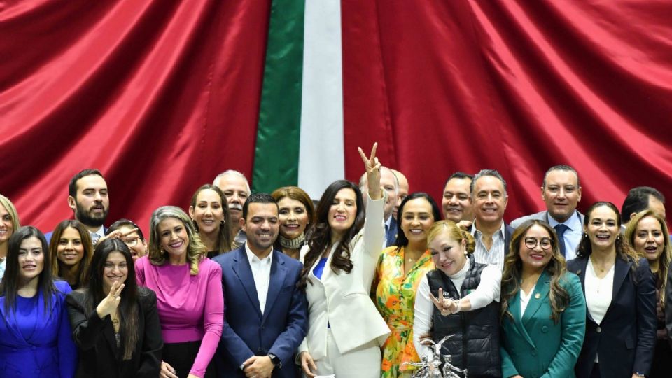 Morenistas palomean designación de la diputada Kenia López como nueva presidenta de San Lázaro.