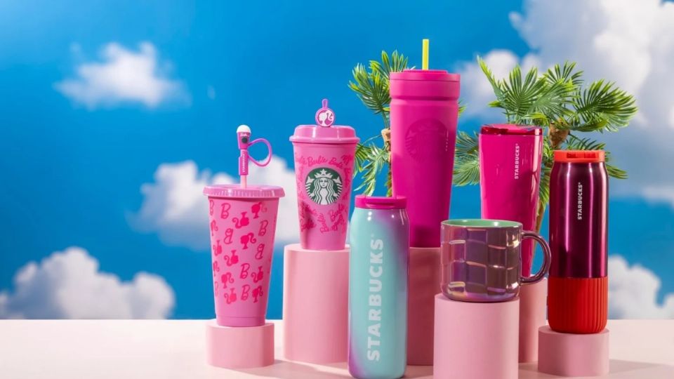 Posibles costos de la colección de Starbucks x Barbie en México