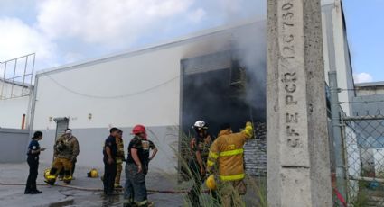 Reportan incendio en Carretera Nacional y Modesto Arreola en Allende